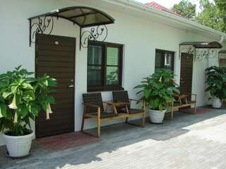 Гостевой дом Green Villa Пярну Двухместный номер с 2 отдельными кроватями и отдельным входом-5
